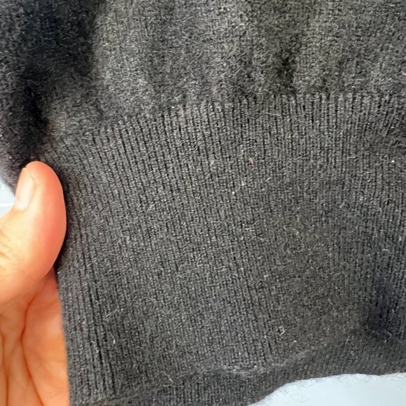 State Cashmere Mens V-neck Black Sweater Vest Size XL Preppy Academia Classic - Picture 6 of 7